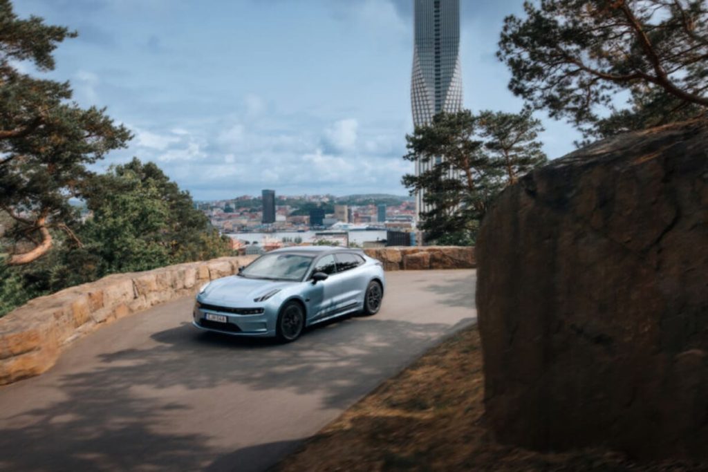 Mercedes smonta l’auto elettrica cinese da 1.000 km di autonomia 2