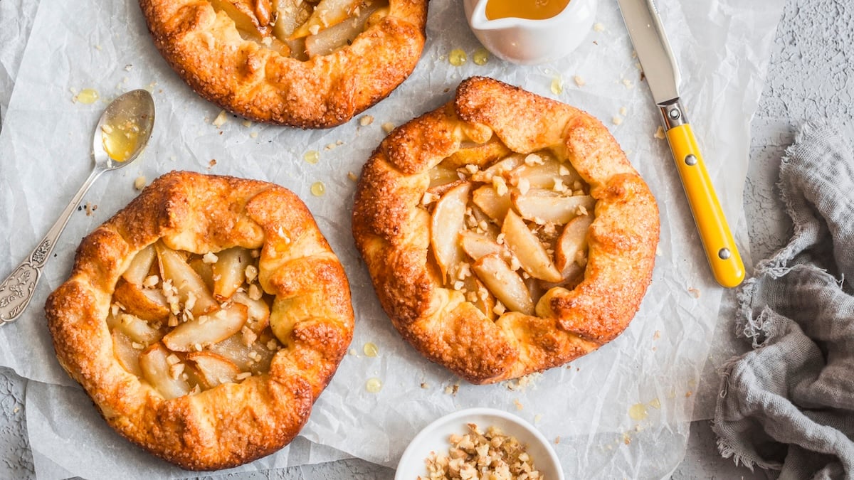 Caramelized Apple Tart: Quick and Easy Dessert You Can Make in Minutes