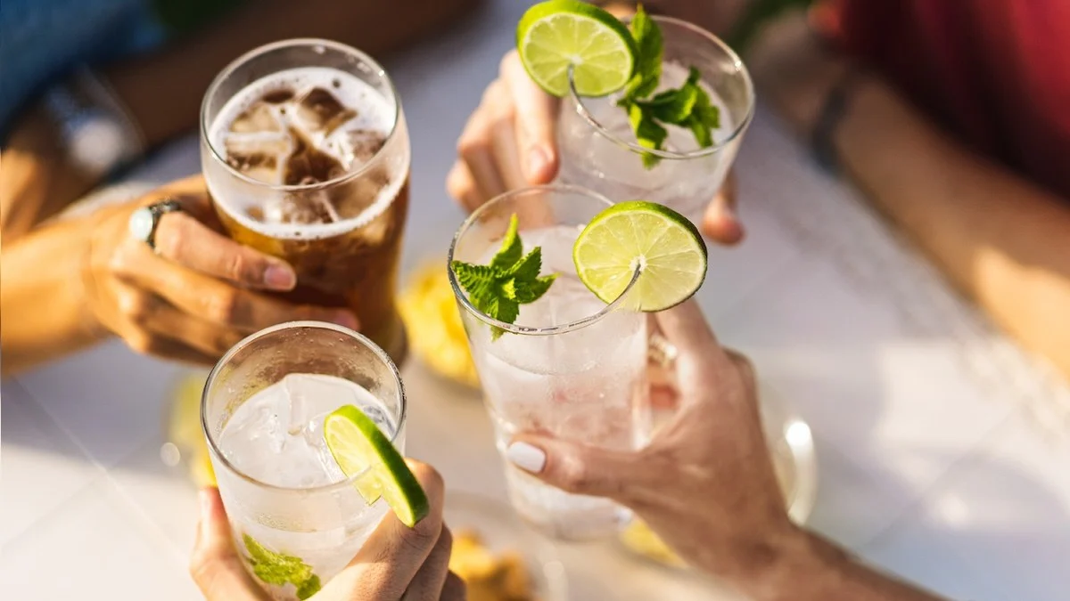 Summer 2026: Our Best Drink Ideas for a Refreshing Break (Alcoholic and Non-Alcoholic)