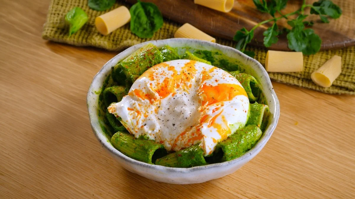 Best Pasta Sauce: You’ll Fall for This Roasted Feta and Spinach Recipe