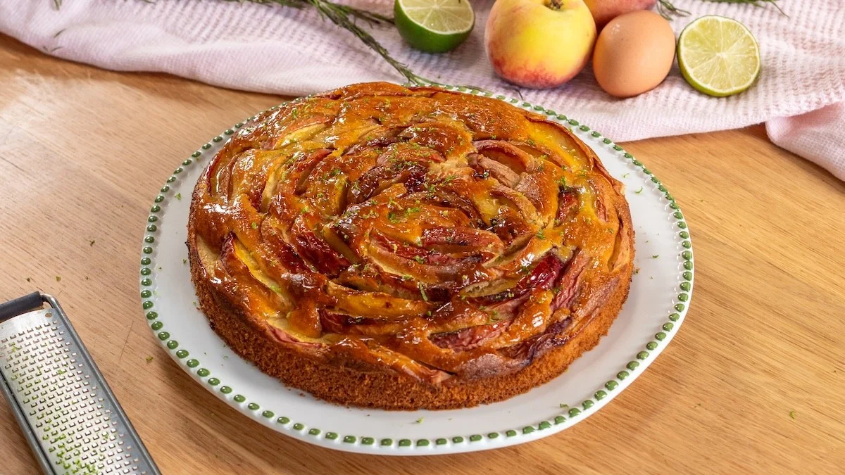 Moist Peach Cake with Lime and Rosemary – Perfect for Summer