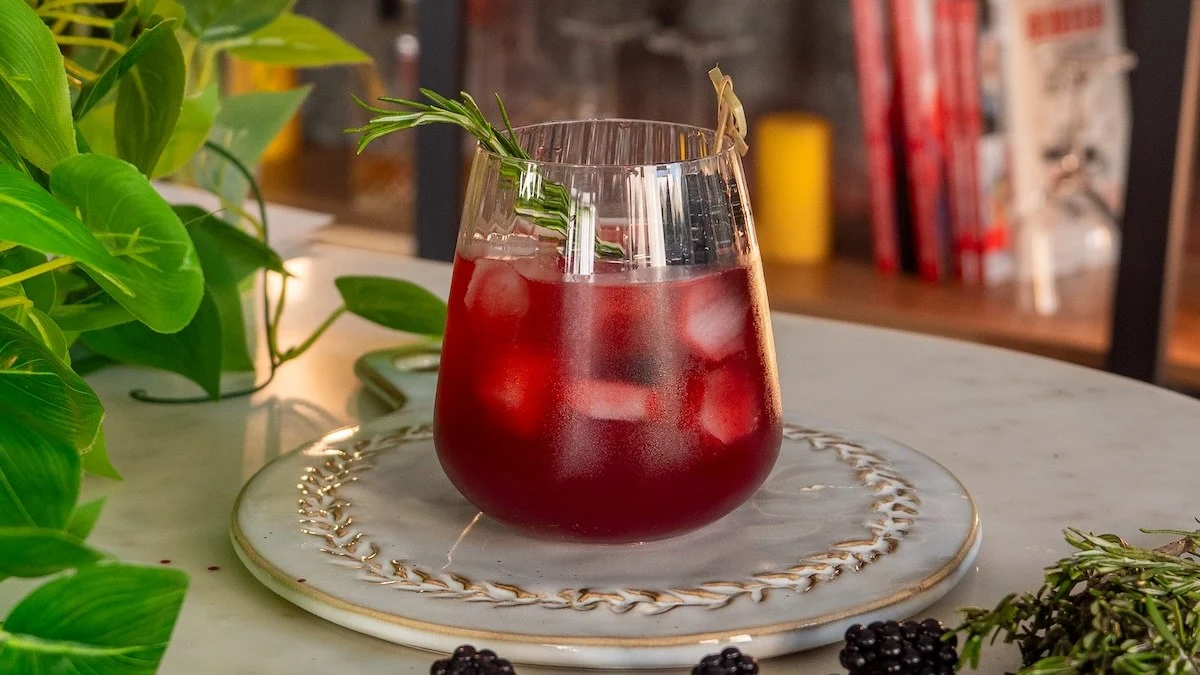 Blackberry Rosemary Daiquiri: A Fruity, Easy-to-Make Cocktail at Home