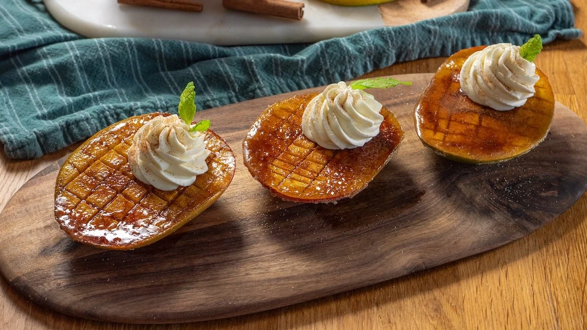 Caramelized Mango Dessert: Fruity and Crunchy, Ready in 5 Minutes