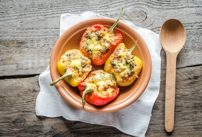 Poivrons farcis à la viande et au riz