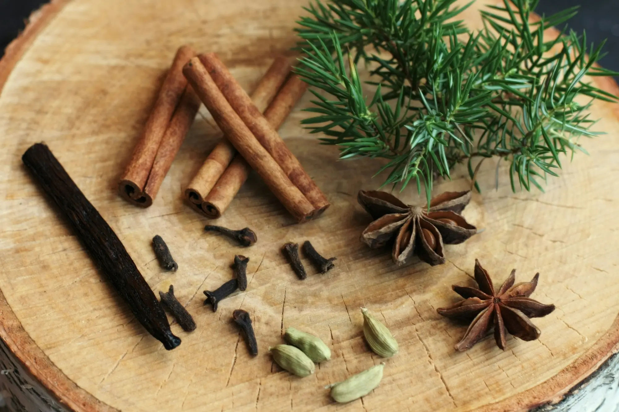 Puedes agregar otras especias aromáticas para complementar el sabor.