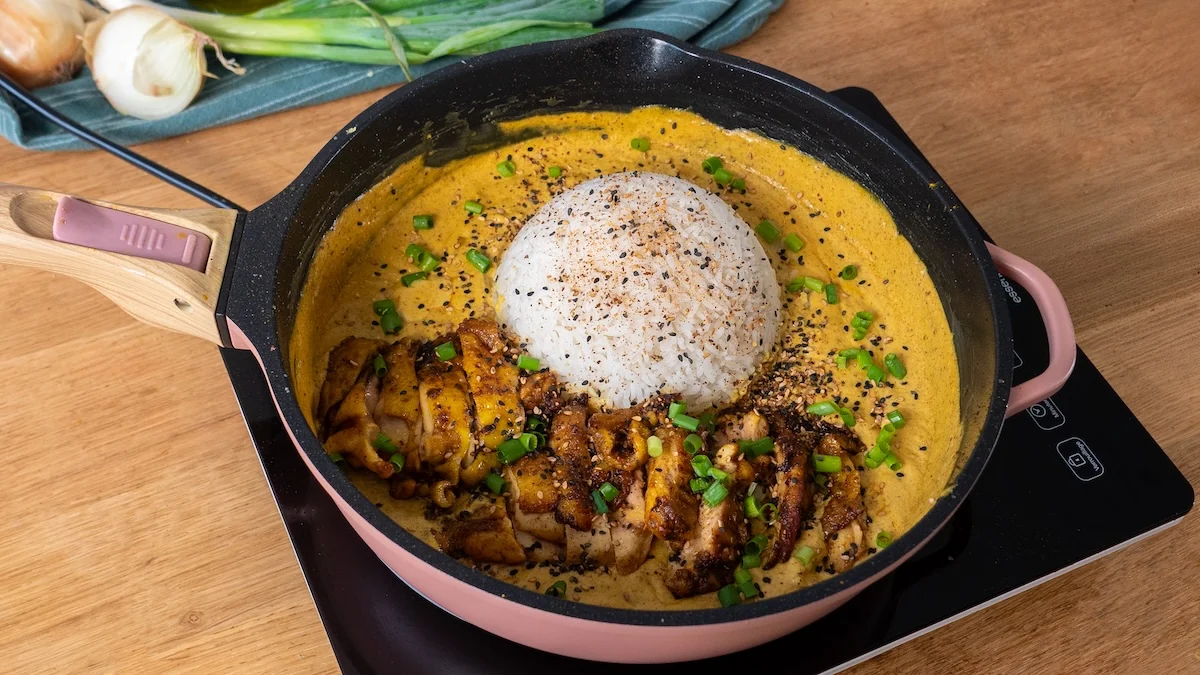 Whip Up This Ultra-Creamy, Flavorful Chicken Curry in Under 20 Minutes